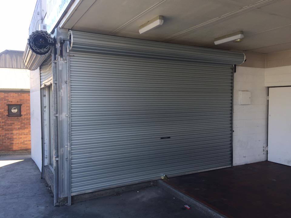 Reverse Roller Door